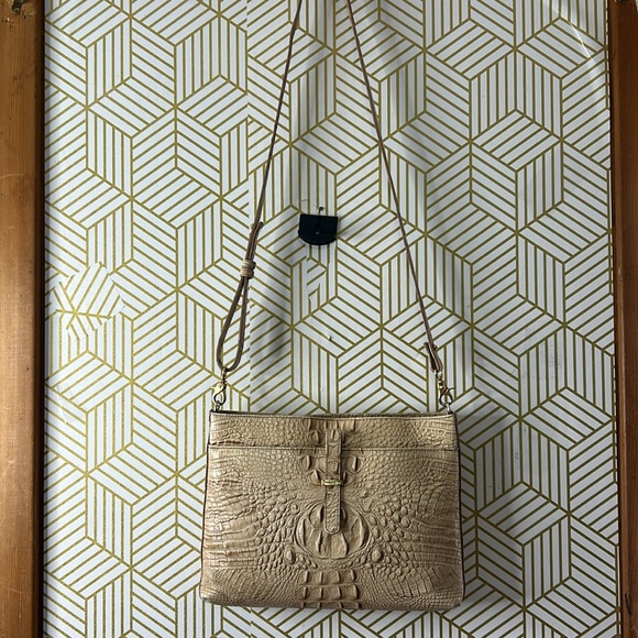 BRAHMIN Crème Crossbody Bag with Adjustable Strap - Picture 4 of 16